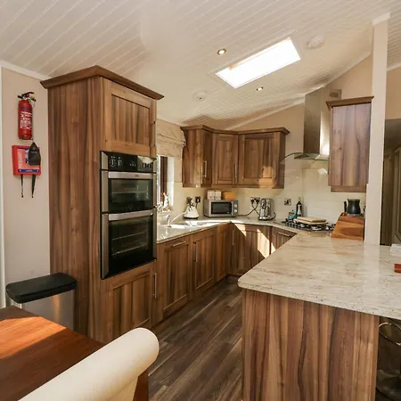 度假居 Tree House, Partial Views Pet Friendly 温德米尔