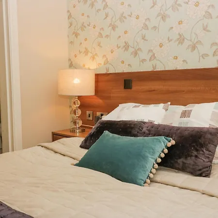 Tree House, Partial Views Casa vacanze *