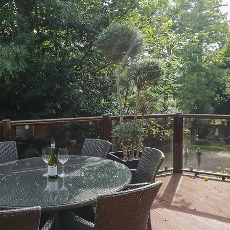 Tree House, Partial Views Casa vacanze *