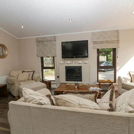 Tree House, Partial Views * Windermere