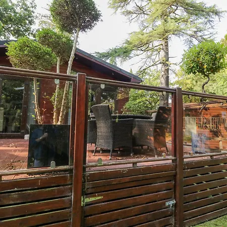 Holiday home Tree House, Partial Views *