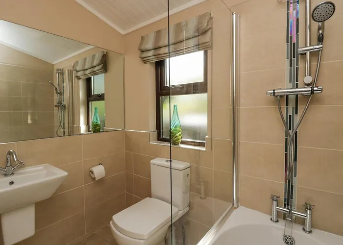 Tree House, Partial Views Windermere