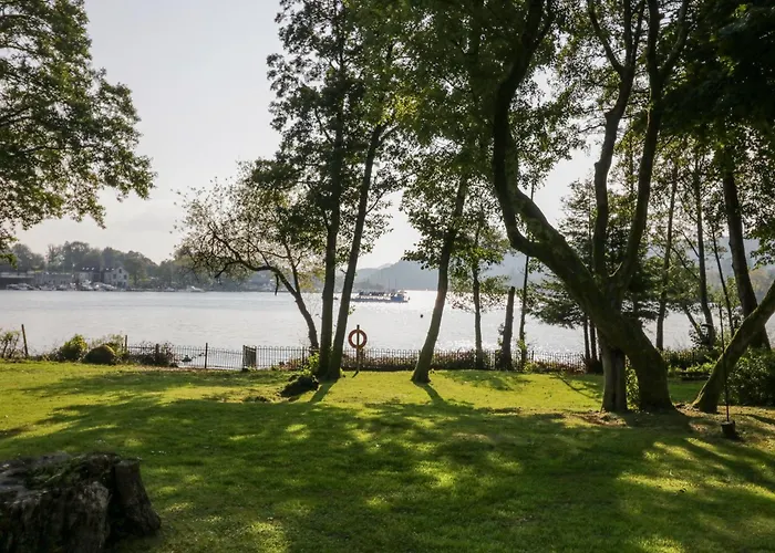 Tree House, Partial Views Windermere