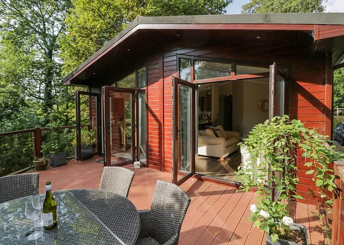 Tree House, Partial Views * Windermere