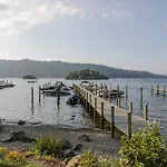 Holiday home Tree House, Partial Views Pet Friendly Windermere