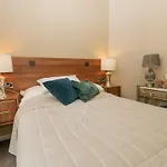 Tree House, Partial Views Pet Friendly Windermere