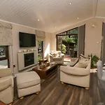 Tree House, Partial Views Pet Friendly *